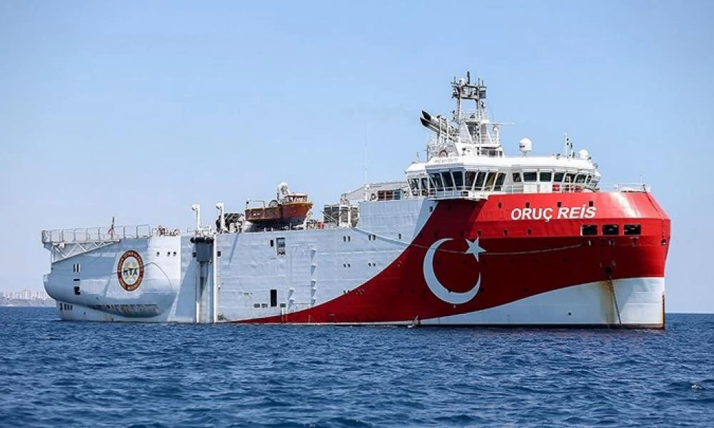 Το Oruc Reis πλησιάζει το Καστελόριζο (εικόνα)